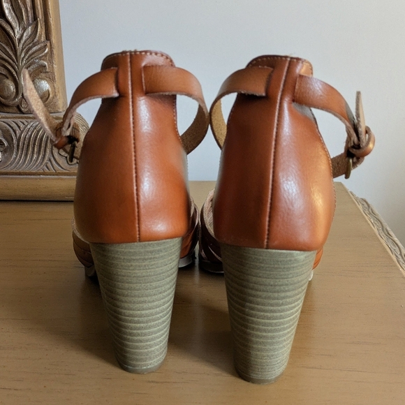 Universal Thread Addie - Picture 3 of 4